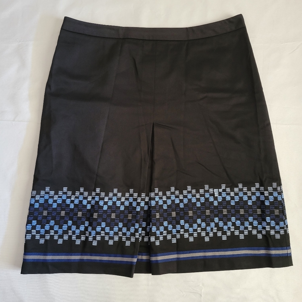 LOFT Black Embroidered Skirt Size 10